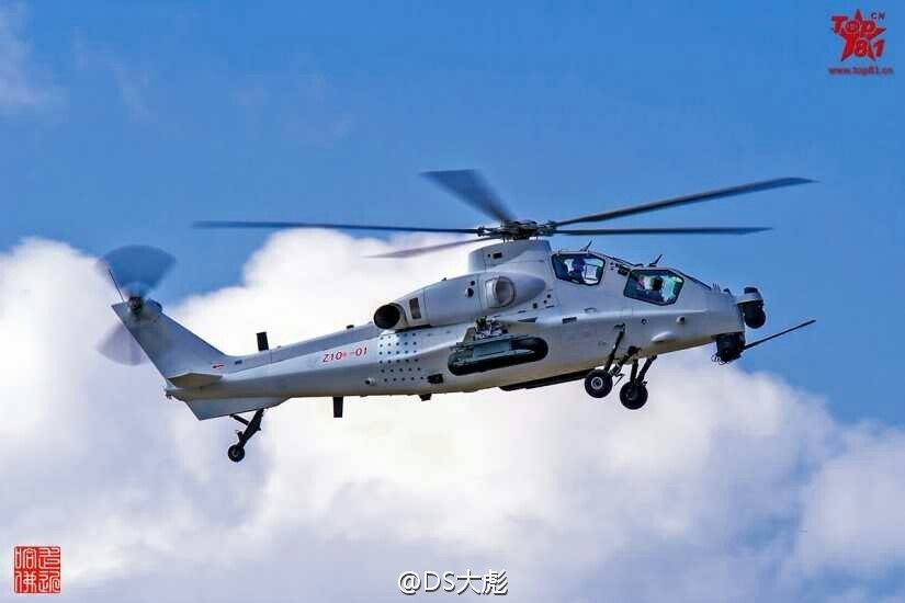 广西南宁：铁翼飞旋！特战队员开展直升机融合训练
